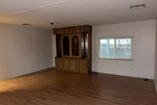 7406 Pardis Ln, Sacramento, CA 95828 - Photo 6