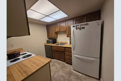 193 E Hillcrest Drive, Auburn, CA 95603 - Photo 8