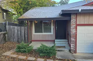 193 E Hillcrest Dr, Auburn, CA 95603 - Photo 2