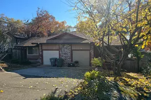 193 E Hillcrest Dr, Auburn, CA 95603 - Photo 34