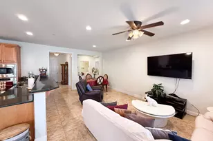 2372 Shadow Berry Dr, Manteca, CA 95336 - Photo 10