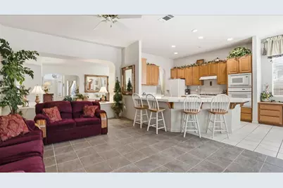 2271 Robert Gabriel Drive, Tracy, CA 95377 - Photo 14