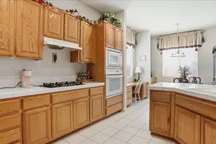 2271 Robert Gabriel Dr, Tracy, CA 95377 - Photo 18