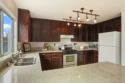 1830 Laurelgrove Lane, Tracy, CA 95376 - Photo 12