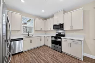 10853 Portico Cir, Rancho Cordova, CA 95670 - Photo 6