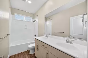 10853 Portico Cir, Rancho Cordova, CA 95670 - Photo 38