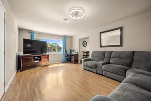 2306 51st Ave, Sacramento, CA 95822 - Photo 4