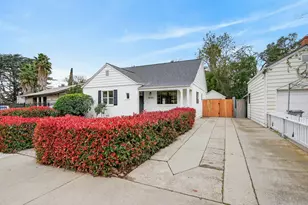 2121 Royal Oaks Dr, Sacramento, CA 95815 - Photo 2