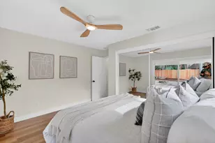 2121 Royal Oaks Dr, Sacramento, CA 95815 - Photo 26