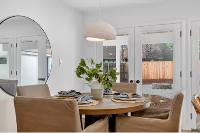 2121 Royal Oaks Drive, Sacramento, CA 95815 - Photo 16