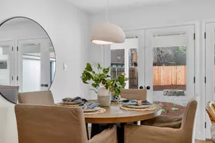 2121 Royal Oaks Dr, Sacramento, CA 95815 - Photo 16