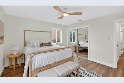 2121 Royal Oaks Drive, Sacramento, CA 95815 - Photo 20