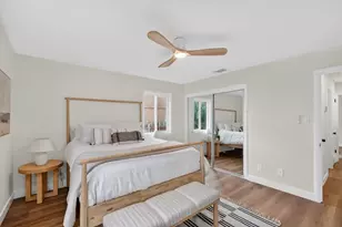 2121 Royal Oaks Dr, Sacramento, CA 95815 - Photo 20