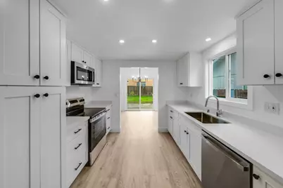 7937 Whisper Wood Way, Sacramento, CA 95823 - Photo 22