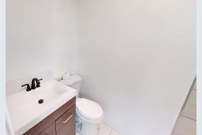 105 Pleasant Street, Modesto, CA 95354 - Photo 18