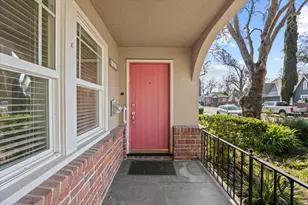 1527 47th St, Sacramento, CA 95819 - Photo 2