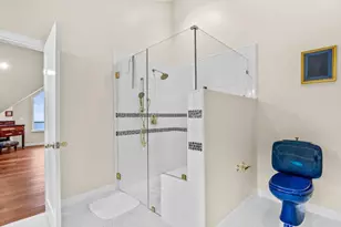 266 Dolphin Dr, Whitethorn, CA 95589 - Photo 22