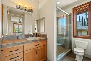 1422 40th St, Sacramento, CA 95819 - Photo 28