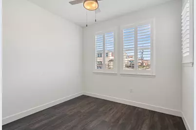 5649 Harveston Way, Sacramento, CA 95835 - Photo 22