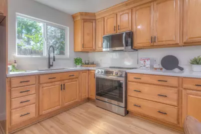 6913 Weddigen, North Highlands, CA 95660 - Photo 1