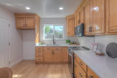 6913 Weddigen, North Highlands, CA 95660 - Photo 8