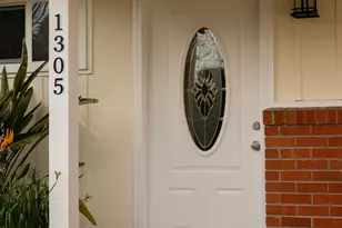 1305 Gerry Way, Roseville, CA 95661 - Photo 2