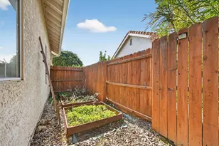 470 S Lexington Dr, Folsom, CA 95630 - Photo 34