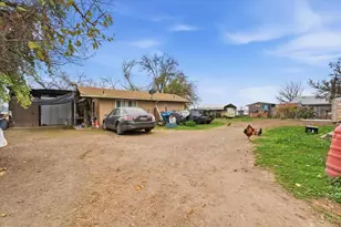 3902 Arch Rd, Stockton, CA 95215 - Photo 18