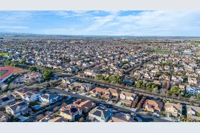 229 E Grazia Avenue, Mountain House, CA 95391 - Photo 70