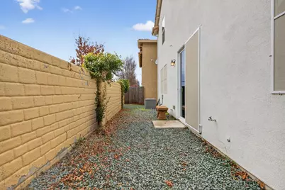 60 Vicenza Drive, Stockton, CA 95209 - Photo 38