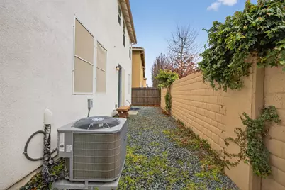 60 Vicenza Drive, Stockton, CA 95209 - Photo 40