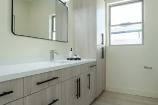 10318 Fox Borough Dr, Oakdale, CA 95361 - Photo 52