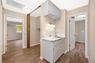 98 Las Positas Cir, Sacramento, CA 95831 - Photo 8