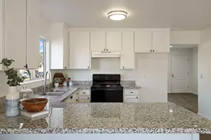 445 Royal Ct, Tracy, CA 95376 - Photo 10