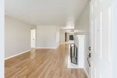 7080 21st Avenue, Sacramento, CA 95820 - Photo 6