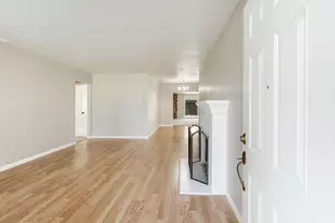 7080 21st Ave, Sacramento, CA 95820 - Photo 6