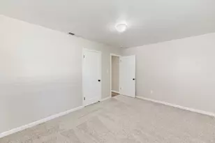 7080 21st Ave, Sacramento, CA 95820 - Photo 26