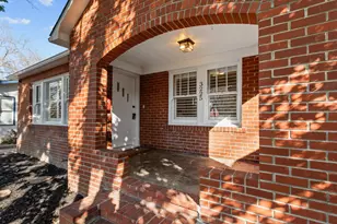 3225 D St, Sacramento, CA 95816 - Photo 2