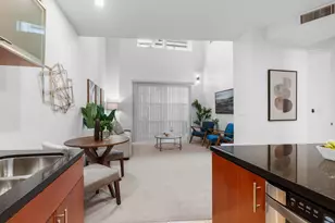 2025 S St, Sacramento, CA 95811 - Photo 2