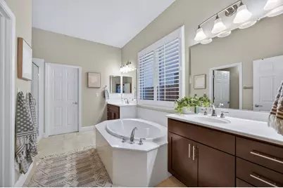 781 Aparicio Way, Galt, CA 95632 - Photo 42