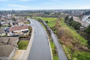 781 Aparicio Way, Galt, CA 95632 - Photo 72