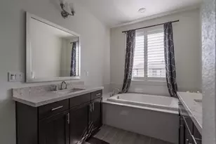 2269 Sierra Village Dr, Roseville, CA 95747 - Photo 16