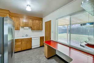 5208 Argo Way, Sacramento, CA 95820 - Photo 8