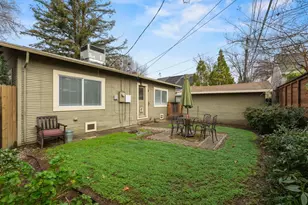 1041 Santa Barbara Ct, Sacramento, CA 95816 - Photo 24