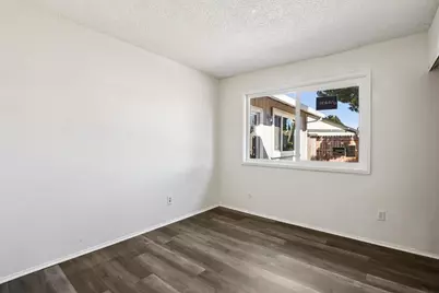 14 Flaum Court, Sacramento, CA 95823 - Photo 18