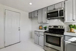 14 Flaum Ct, Sacramento, CA 95823 - Photo 6