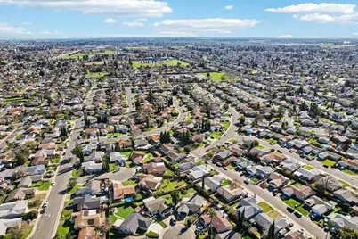 14 Flaum Court, Sacramento, CA 95823 - Photo 44