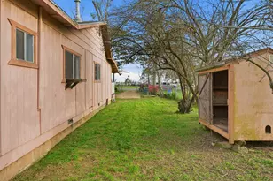 1021 Grand Ave, Olivehurst, CA 95961 - Photo 8