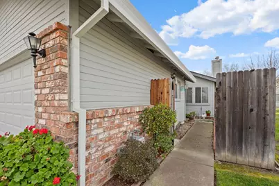 588 Samuel Way, Sacramento, CA 95838 - Photo 8