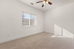 6129 Merry Ln, Carmichael, CA 95608 - Photo 28